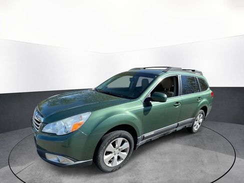 Used 2011 Subaru Outback 2.5i Premium AWD/4WD image 3