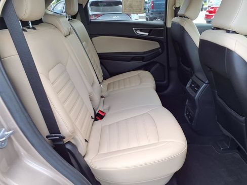 Used 2021 Ford Edge SEL w/ Convenience Package FWD image 16