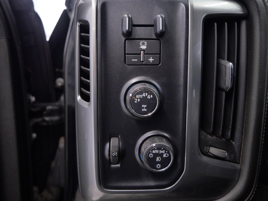 Used 2018 Chevrolet Silverado 1500 LTZ Z71 w/ LTZ Plus Package AWD/4WD image 20