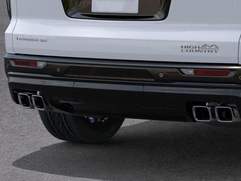 New 2026 Chevrolet Traverse High Country image 14