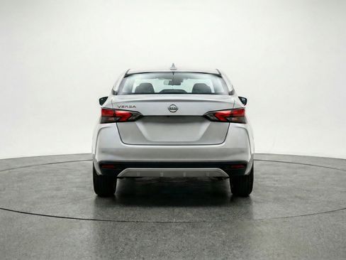 Used 2025 Nissan Versa SV FWD image 7