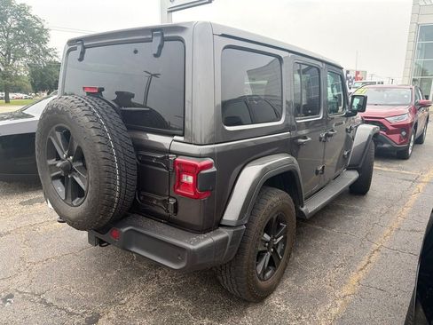Used 2021 Jeep Wrangler Unlimited Sahara AWD/4WD image 7