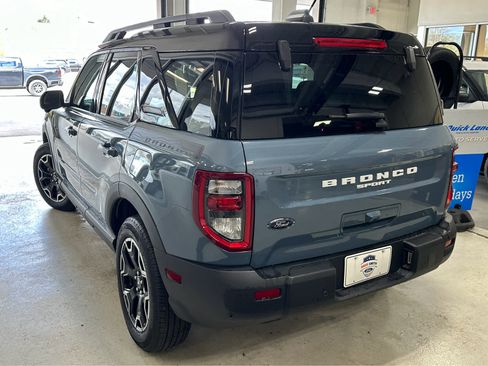 Used 2025 Ford Bronco Sport Outer Banks w/ Outer Banks Tech Package+ AWD/4WD image 7