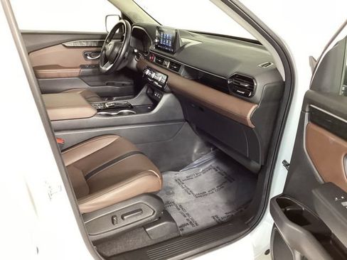 Used 2024 Honda Pilot Elite image 39