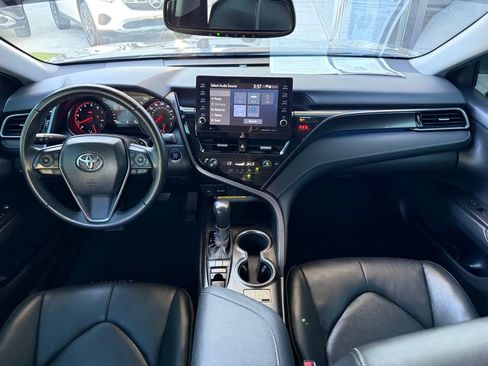 Used 2021 Toyota Camry XSE FWD image 10