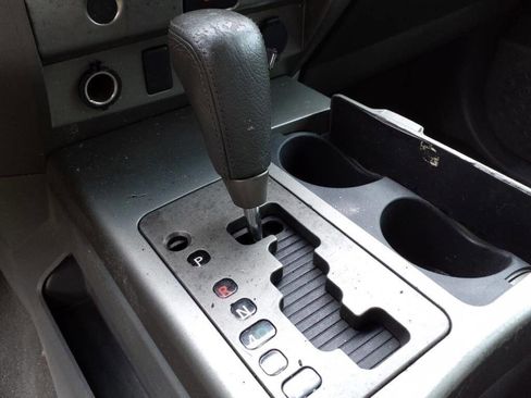 Used 2006 Nissan Titan SE image 17