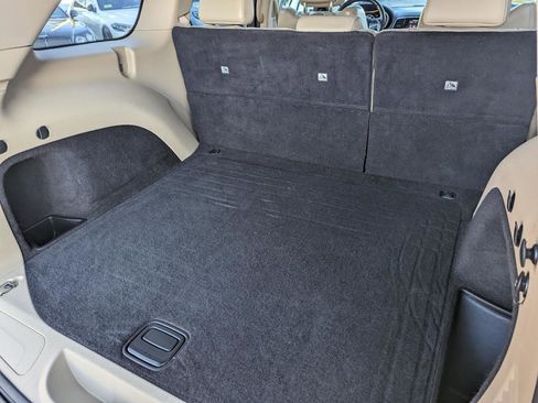 Used 2021 Jeep Grand Cherokee Limited image 39