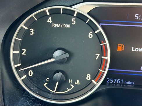 Used 2025 Nissan Altima 2.5 SV FWD image 38