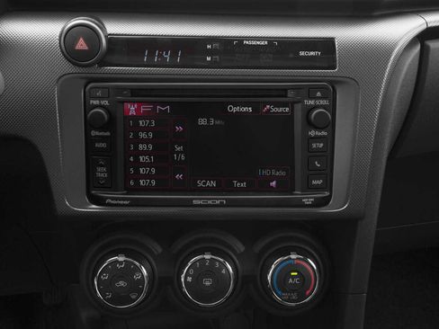 Used 2016 Scion tC image 7