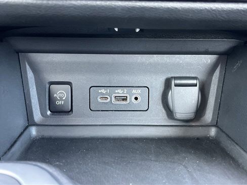 Used 2024 Nissan Sentra SV image 6