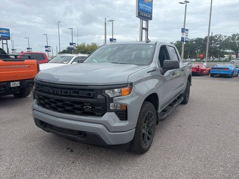 Used 2024 Chevrolet Silverado 1500 Custom w/ Turbomax Blackout Package RWD image 2