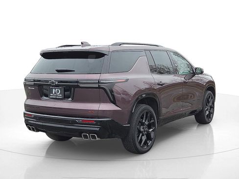 Used 2024 Chevrolet Traverse RS image 5