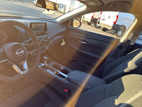 New 2025 Nissan Sentra SV image 24