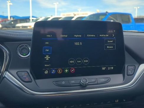 New 2026 Chevrolet Blazer LT w/ Convenience Package FWD image 17