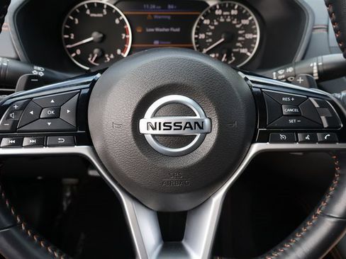 Used 2021 Nissan Altima 2.5 SR w/ SR Premium Package image 19