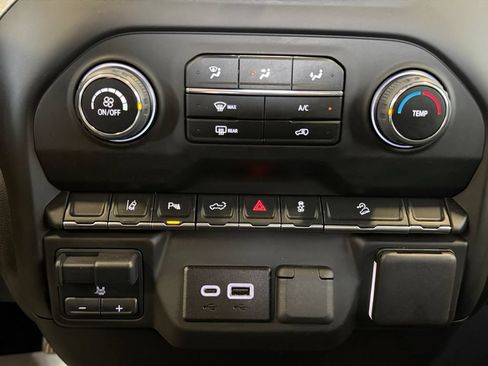 Used 2025 Chevrolet Silverado 2500 Custom w/ Custom Value Package AWD/4WD image 23