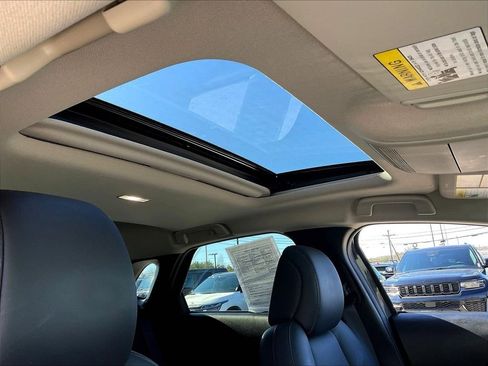 Used 2024 MAZDA CX-30 AWD 2.5 S w/ Preferred Package image 21