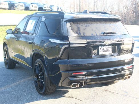 Used 2024 Chevrolet Traverse RS w/ LPO, Floor Liner Package image 5