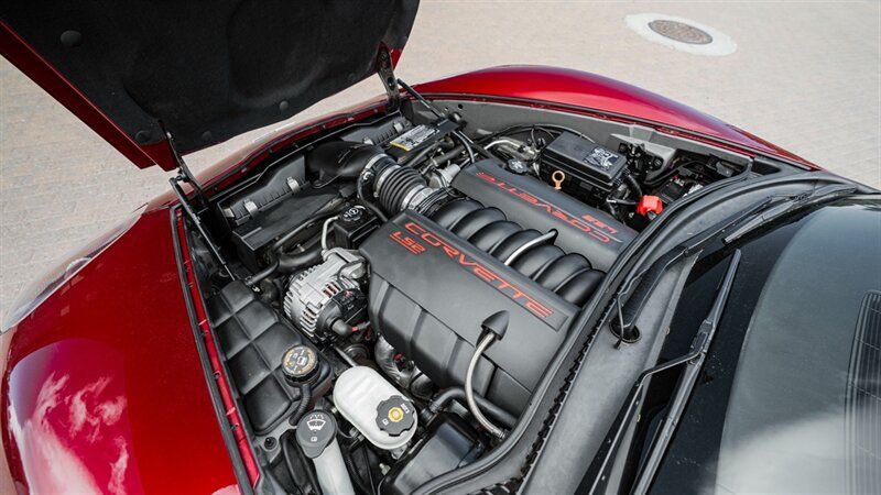 Used 2007 Chevrolet Corvette Coupe w/ Preferred Equipment Group RWD image 15