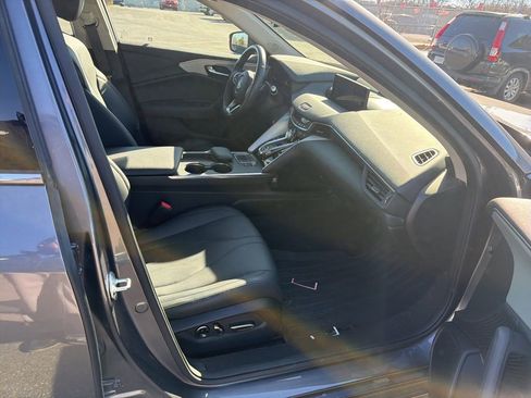 Used 2023 Acura TLX image 7