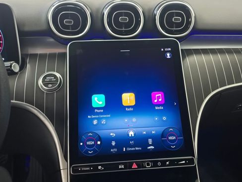 Used 2025 Mercedes-Benz C 300 4MATIC Sedan image 15