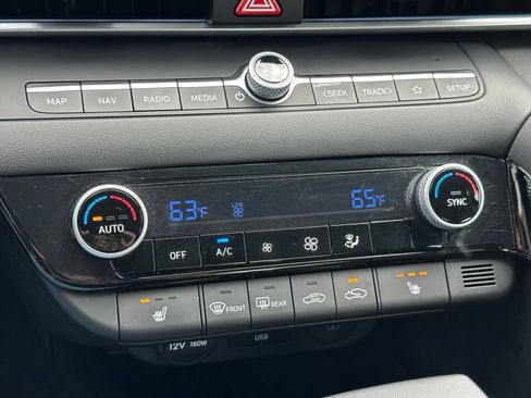 Certified 2024 Hyundai Elantra SEL w/ Convenience Package FWD image 20