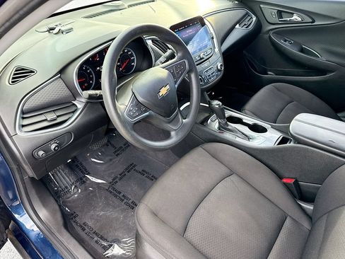 Used 2019 Chevrolet Malibu LT w/ Driver Confidence Package II FWD image 24