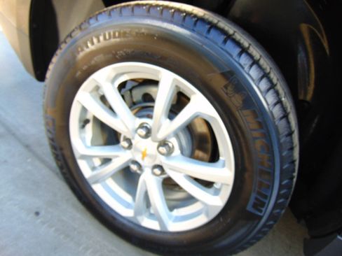 Used 2017 Chevrolet Equinox LS AWD/4WD image 55