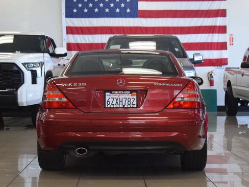 Used 2004 Mercedes-Benz SLK 230 image 26