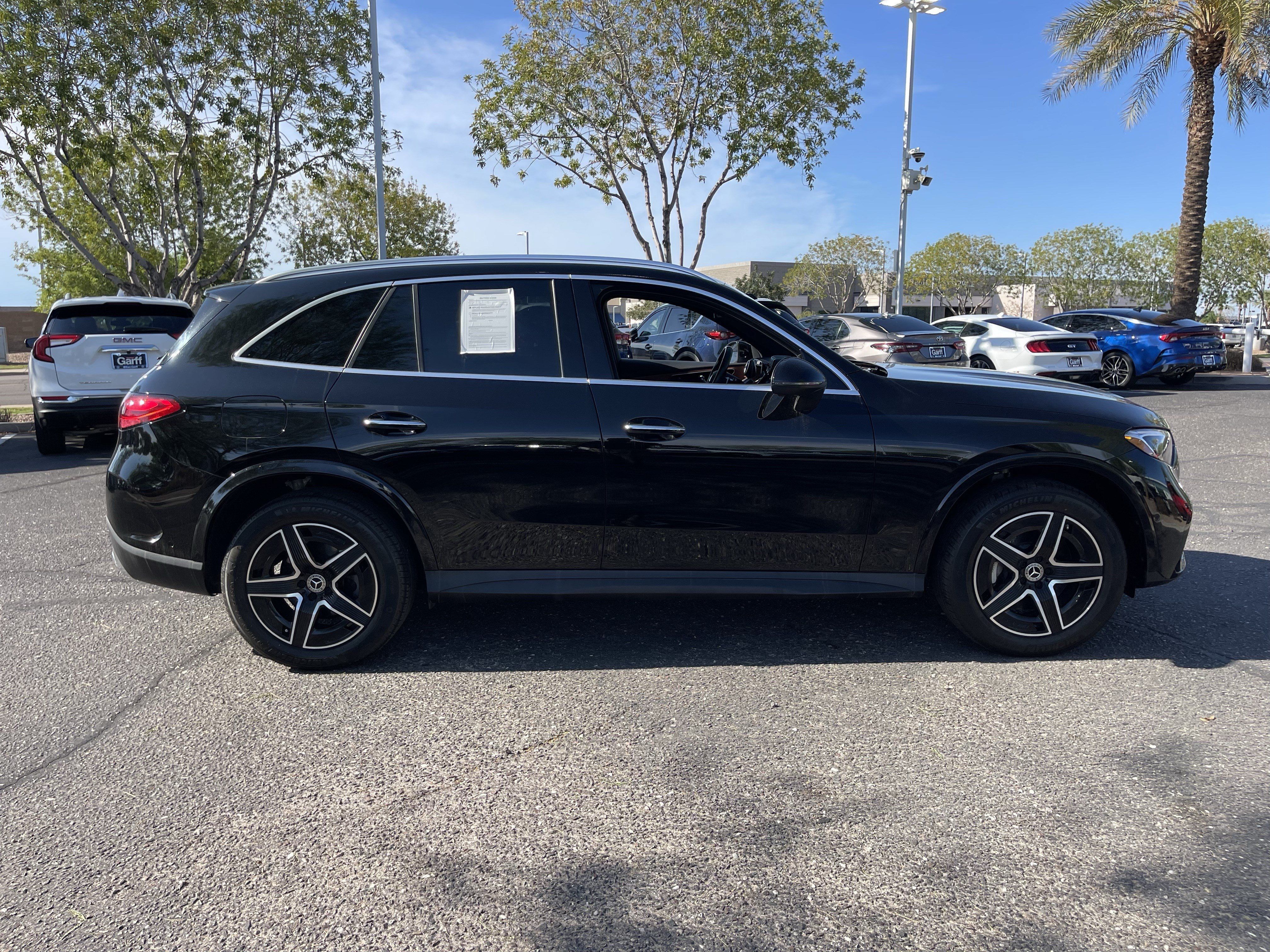 Used 2025 Mercedes-Benz GLC 300 image 6