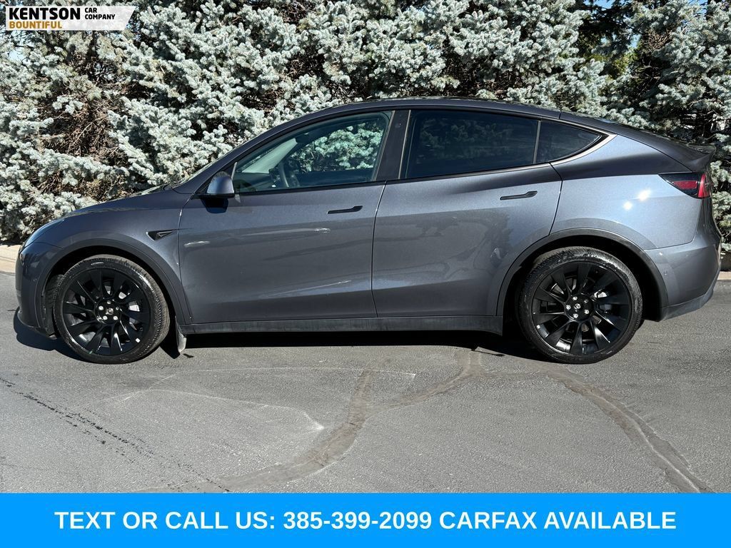 Used 2022 Tesla Model Y Long Range AWD/4WD image 4