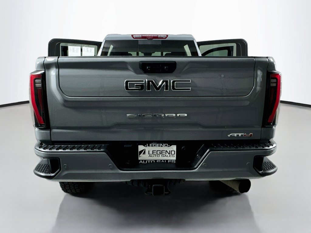 Used 2024 GMC Sierra 2500 AT4 w/ Technology Package AWD/4WD image 31