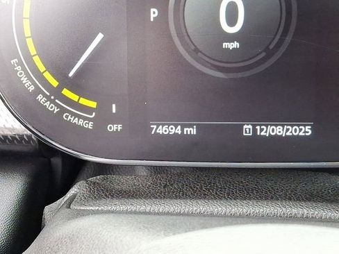 Used 2021 MINI Cooper SE w/ 8.8" Touchscreen Nav Package image 23