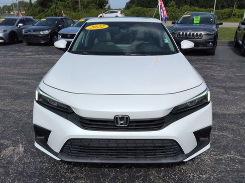 Used 2022 Honda Civic EX image 3