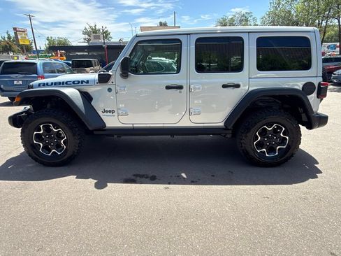 Used 2022 Jeep Wrangler Unlimited Rubicon 4xe w/ Cold Weather Group AWD/4WD image 4