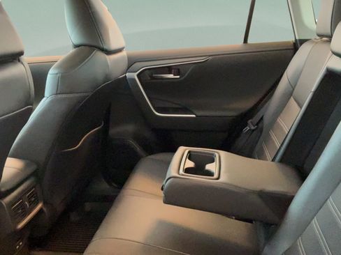 Certified 2025 Toyota RAV4 Limited FWD image 27