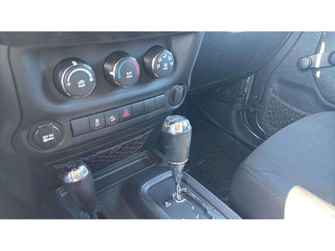 Used 2016 Jeep Wrangler Sport AWD/4WD image 16