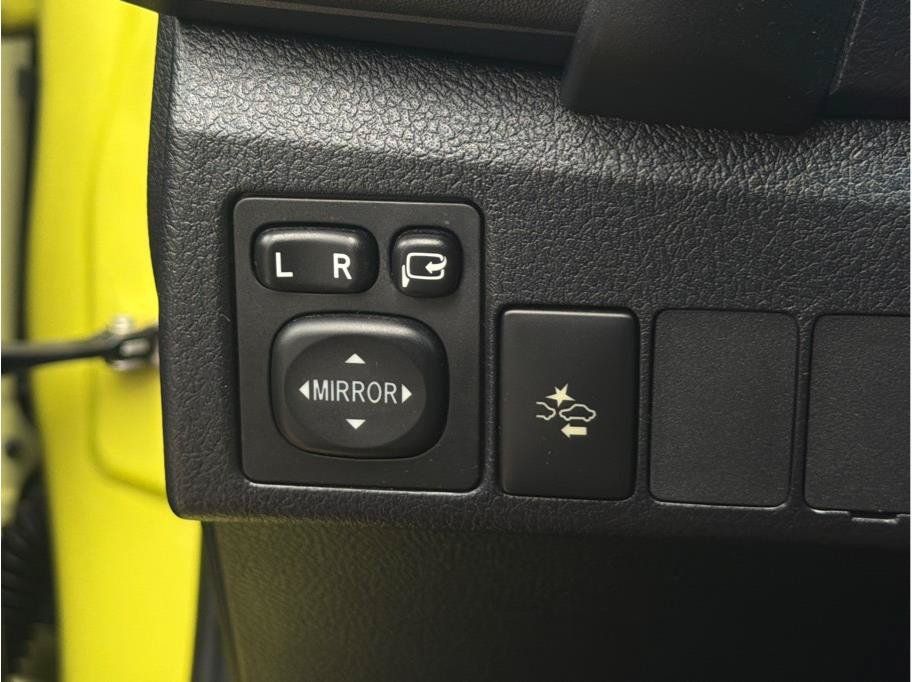 Used 2017 Toyota Corolla iM w/ Carpet Mat Package FWD image 20