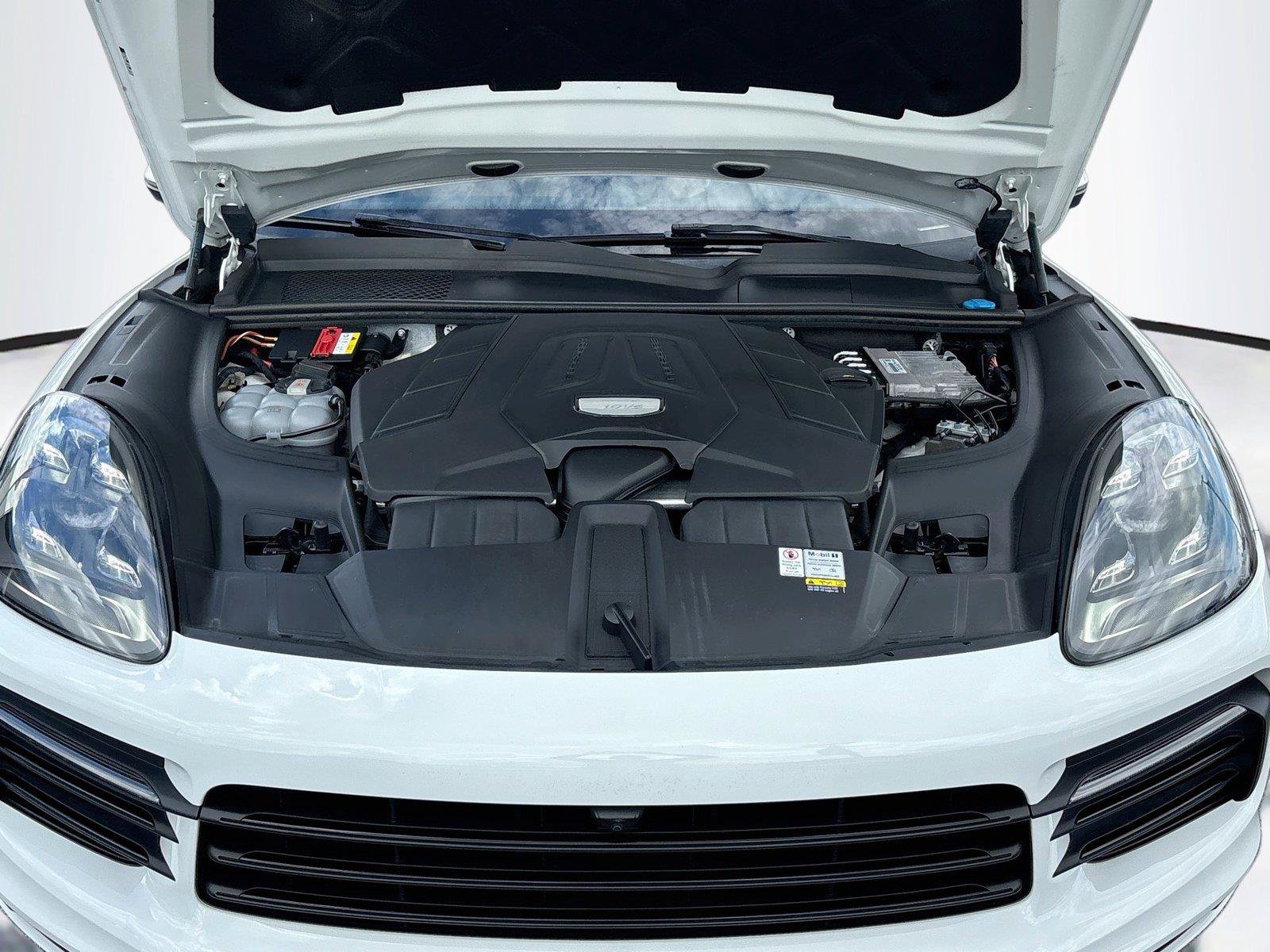 Used 2021 Porsche Cayenne Coupe AWD/4WD image 36