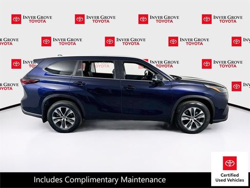 Used 2026 Toyota Highlander XLE AWD/4WD image 4