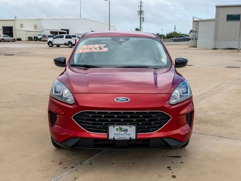 Certified 2022 Ford Escape SE w/ SE Sport Appearance Package FWD image 2