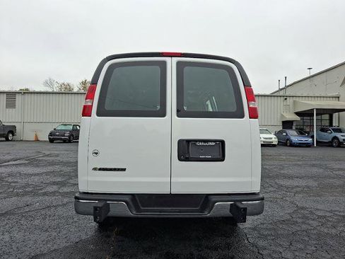 Used 2024 Chevrolet Express 2500 w/ Driver Convenience Package image 5