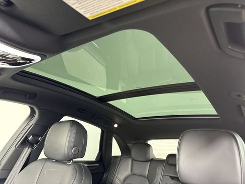 Certified 2026 Porsche Macan AWD/4WD image 42