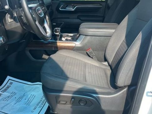 Used 2025 GMC Sierra 1500 Elevation w/ Preferred Package AWD/4WD image 11