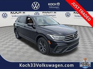 Used 2024 Volkswagen Tiguan SE w/ Panoramic Sunroof Package AWD/4WD 360° Tour
