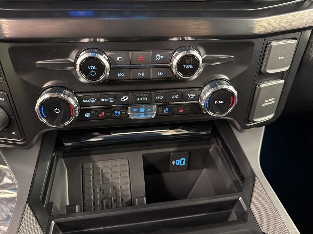 New 2026 Ford F250 Lariat w/ Black Appearance Package AWD/4WD image 13
