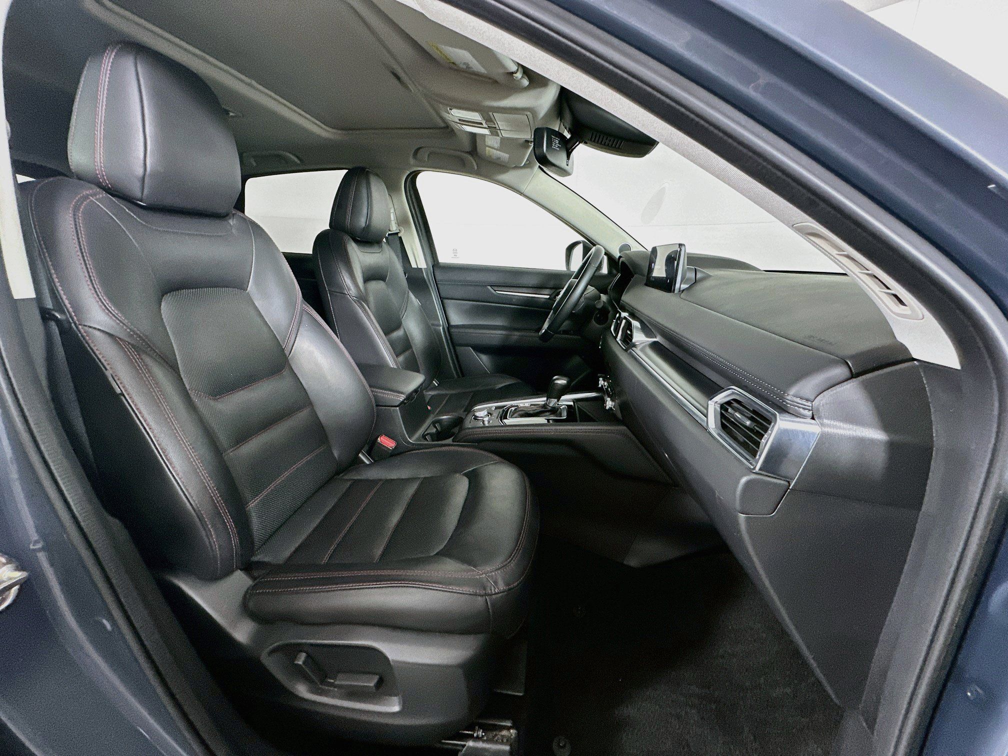 Used 2025 MAZDA CX-5 Carbon Edition AWD/4WD image 32