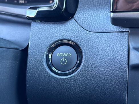 New 2026 Toyota Camry SE w/ Convenience Package image 23