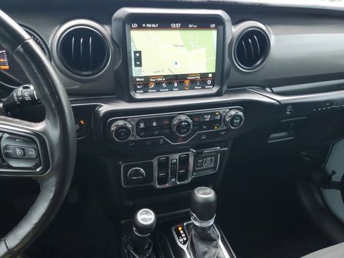 Used 2023 Jeep Wrangler Unlimited w/ Cold Weather Group AWD/4WD image 22