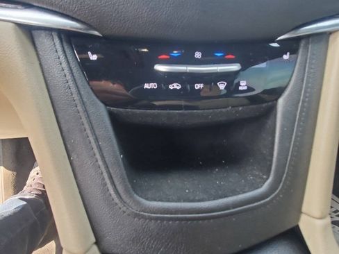 Used 2017 Cadillac XT5 Luxury w/ Driver Awareness Package AWD/4WD image 20